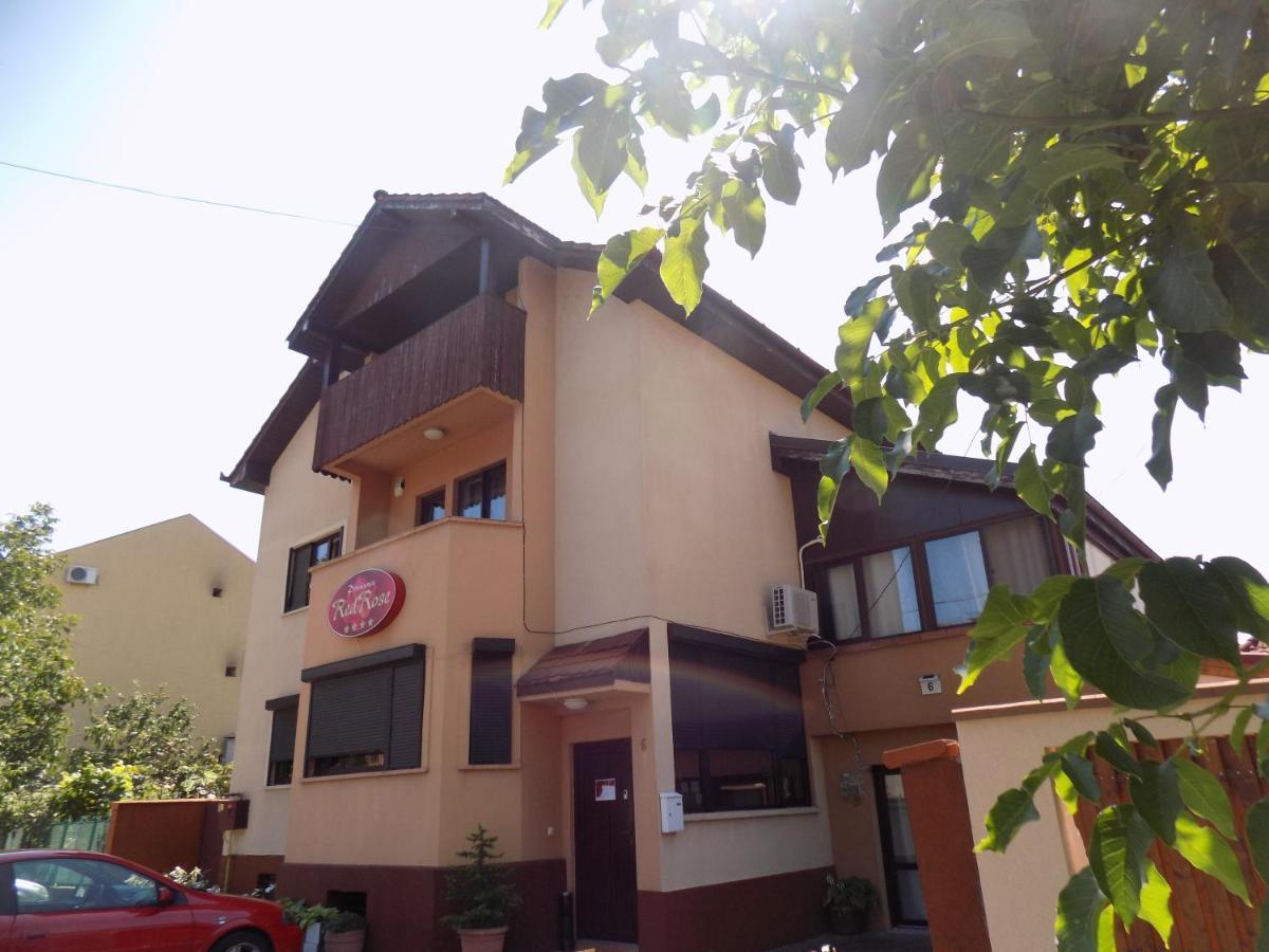 Pensiunea Red Rose Apartments Timişoara Extérieur photo