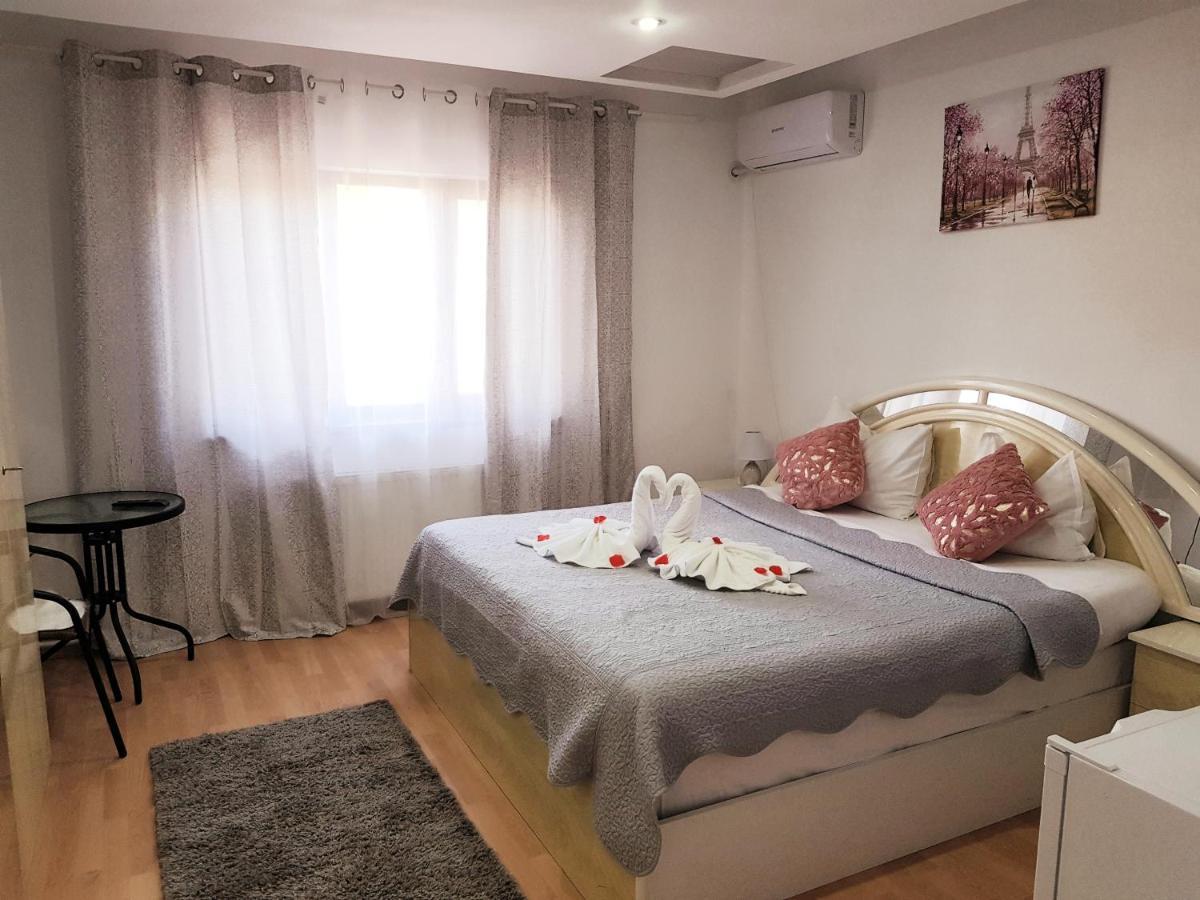 Pensiunea Red Rose Apartments Timişoara Extérieur photo
