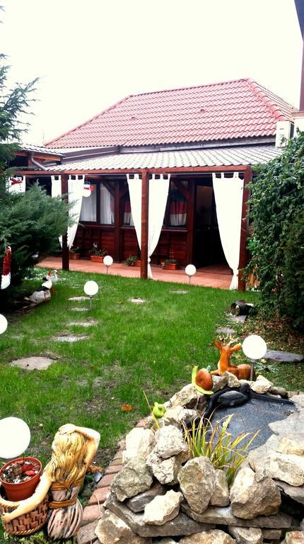 Pensiunea Red Rose Apartments Timişoara Extérieur photo